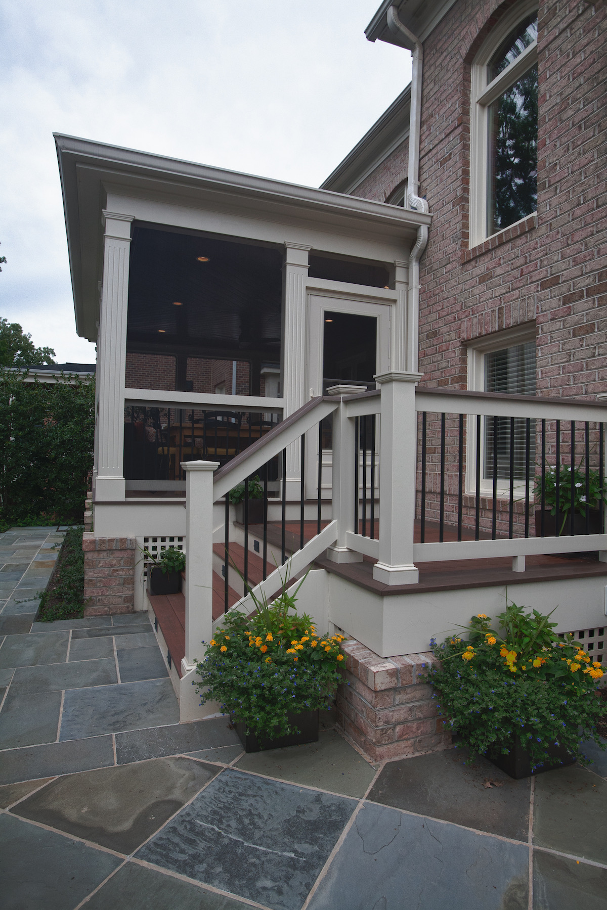 15-4-screened-porch-exterior-with-soffit-detail