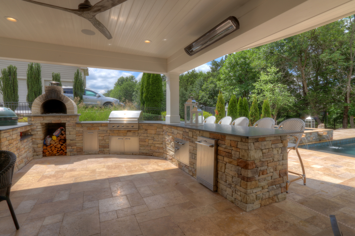 2-6-under-deck-rain-system-and-outdoor-kitchen-with-heaters-1