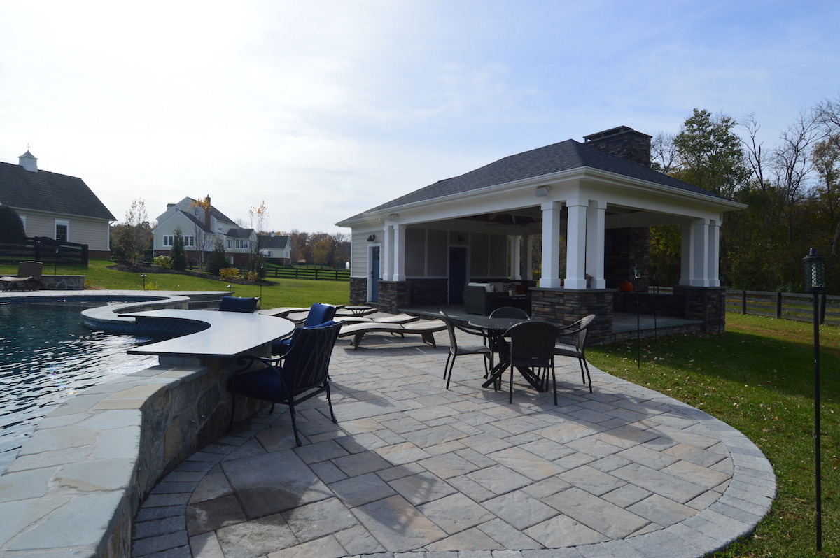 6-3-paver-patio-and-pool-house-with-pool